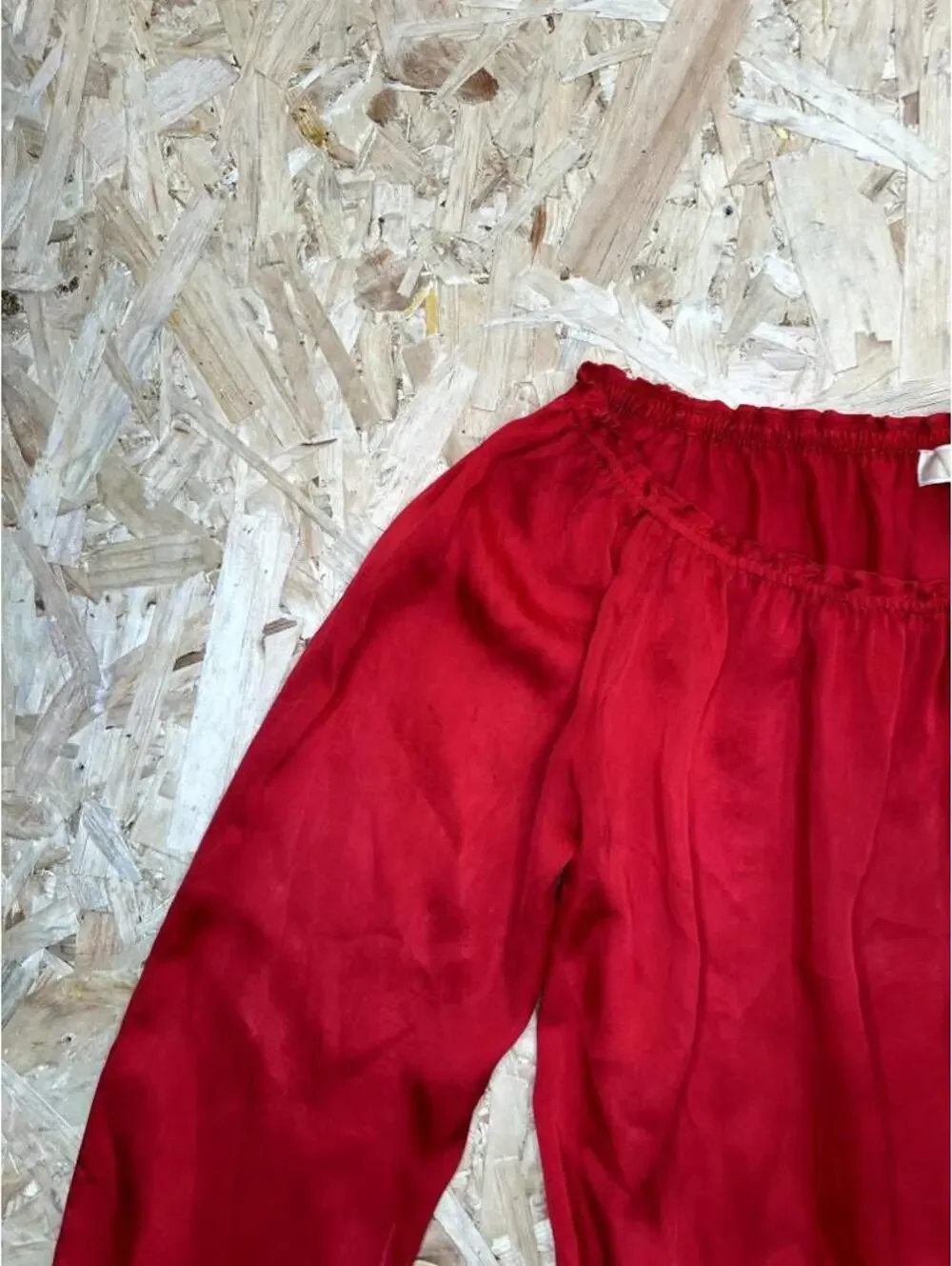 Michael Kors Off The Shoulder Blouse Womens Small Red Smocked Waist Silk Top